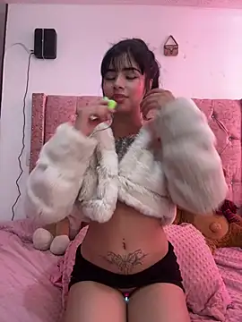 nicky angelyc online show from 02-04-26, 02:45