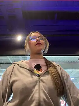 honey luminair online show from 02-02-26, 09:02