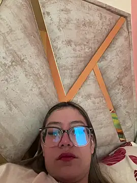 honey luminair online show from 02-03-26, 03:39