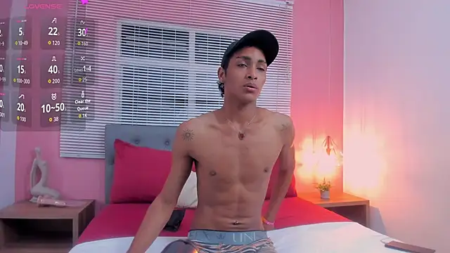 Snapshot of drako18_ chatting on 02-16-26, 02:07 drako18 online show from 02-16-26, 02:07