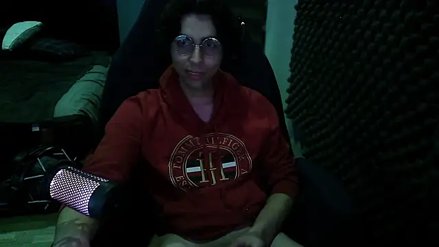 craker6999 online show from 02-08-26, 06:17