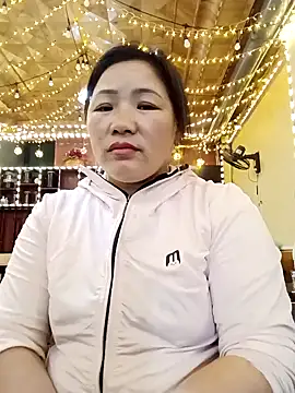 quynhbupbe11 online show from 03-26-26, 01:06