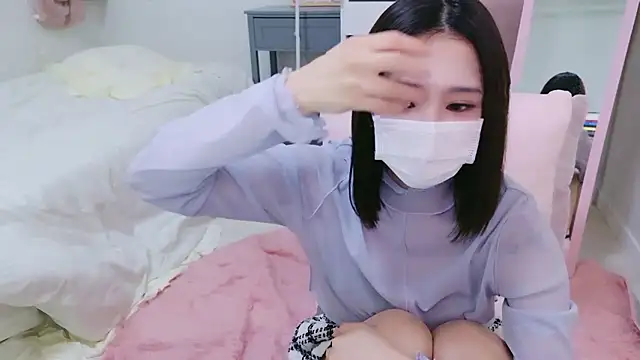  MIYUnya online show from 05-15-26, 01:01