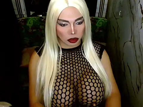 Snapshot of SelfSvcker chatting on 03-20-26, 11:15 SelfSvcker online show from 03-20-26, 11:15