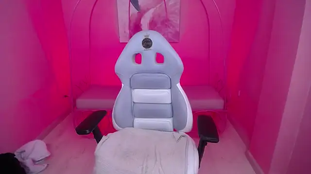 Leya lux  online show from 02-01-26, 03:27