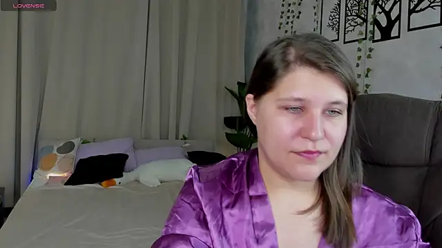 Snapshot of helenahoff chatting on 03-10-26, 04:06 helenahoff online show from 03-10-26, 04:06