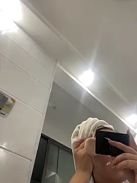 Youyou 12 online show from 02-08-26, 08:18