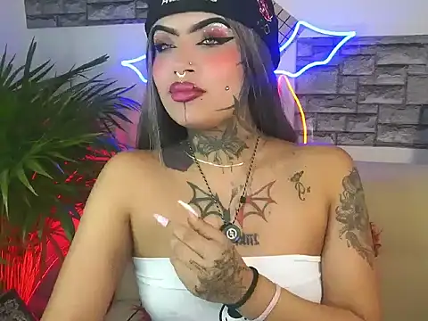 Niki adams001 online show from 02-05-26, 12:37