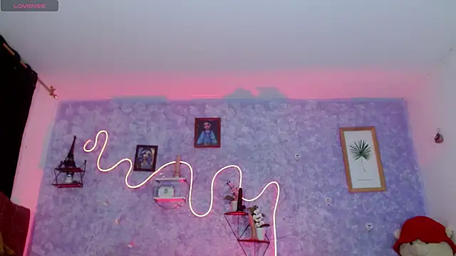 Everlin  Hot  online show from 03-16-26, 02:17