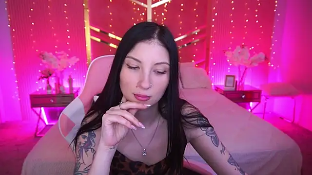 LunaaMay online show from 03-26-26, 07:25