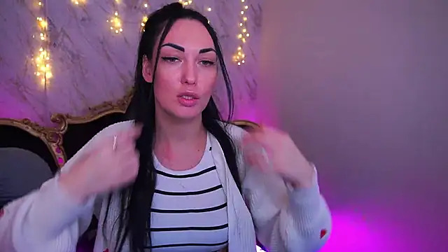 Effie luvv online show from 02-04-26, 08:31