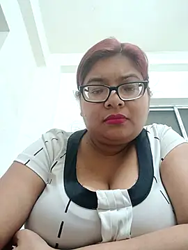 Elie Hallway online show from 02-02-26, 06:17