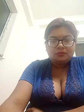 Elie Hallway online show from 02-28-26, 06:53