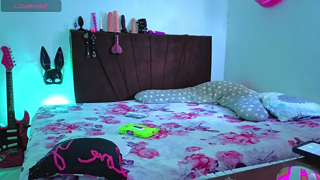 Iam kimh online show from 03-15-26, 04:13