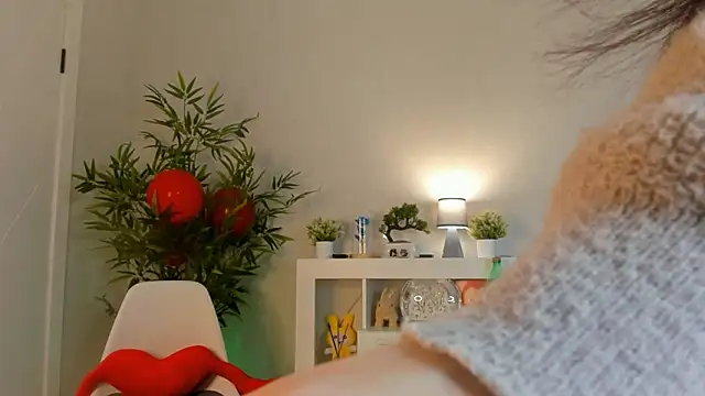 ever1una online show from 03-09-26, 04:44