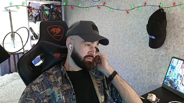  Mostly  online show from 02-06-26, 12:41