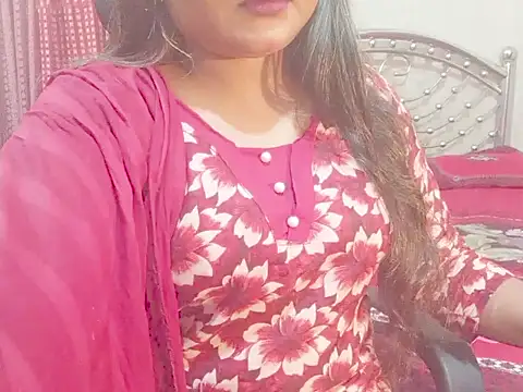 Nusrat Faria online show from 06-18-26, 07:40