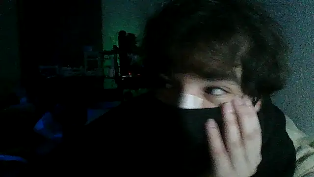 Snapshot of RaccooIsHere chatting on 02-26-26, 07:02 RaccooIsHere online show from 02-26-26, 07:02