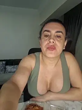 lawinsu8 online show from 02-11-26, 07:19