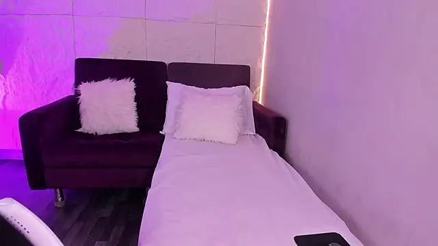 Yalezka  online show from 02-16-26, 12:01