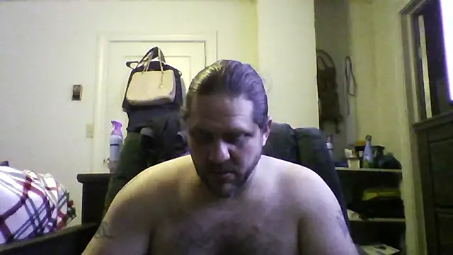 Snapshot of Demon2182 chatting on 03-27-26, 02:28 Demon2182 online show from 03-27-26, 02:28