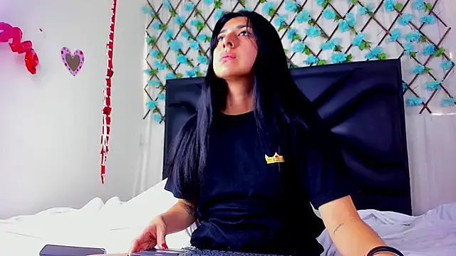 EmmaWilliamss4 online show from 02-22-26, 06:28