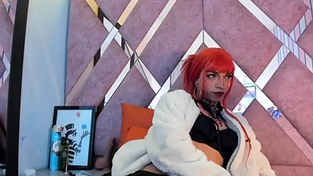MeghanQueen   online show from 05-09-26, 05:34