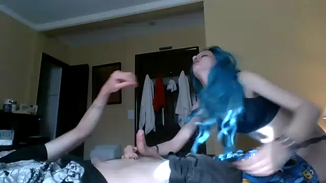 emoprincessxD online show from 04-04-26, 09:01