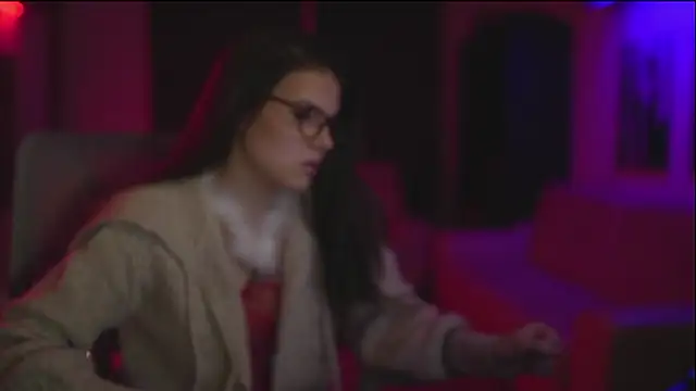 kiara danger online show from 02-07-26, 05:11