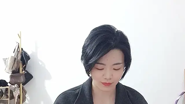 Snapshot of Nikishine chatting on 03-19-26, 01:37 Nikishine online show from 03-19-26, 01:37