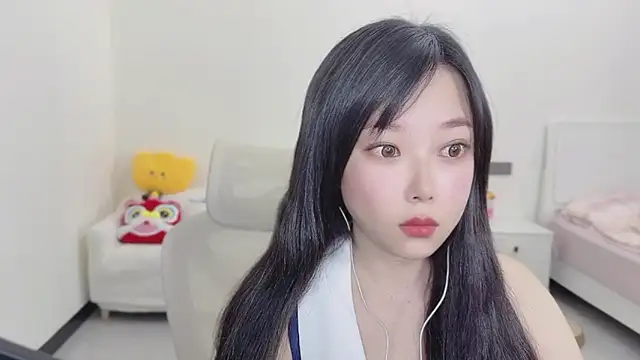 Yumi yuni online show from 03-17-26, 12:26