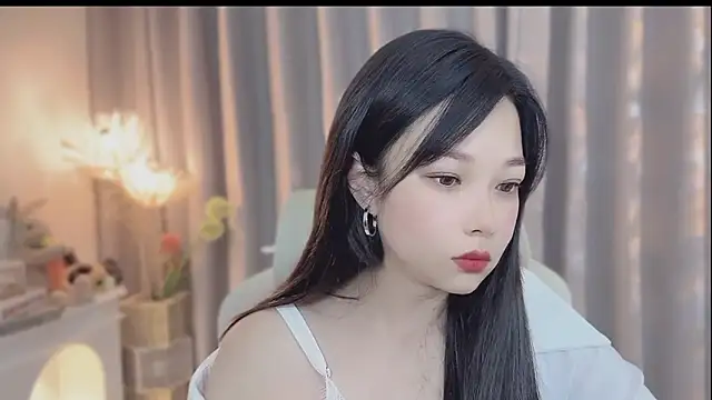 Yumi yuni online show from 04-20-26, 12:46
