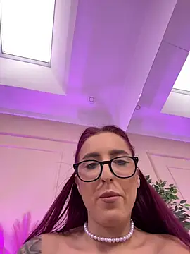 CrystalRedd online show from 02-22-26, 06:57