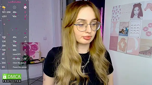AdeLuna online show from 06-11-26, 01:49