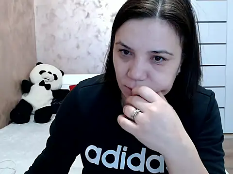 LorraGrey online show from 02-04-26, 07:03