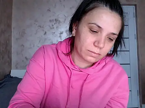 LorraGrey online show from 04-30-26, 06:31