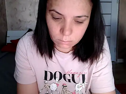 LorraGrey online show from 05-02-26, 04:06