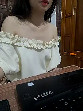 Snapshot of NinaKey chatting on 05-01-26, 03:16 NinaKey online show from 05-01-26, 03:16