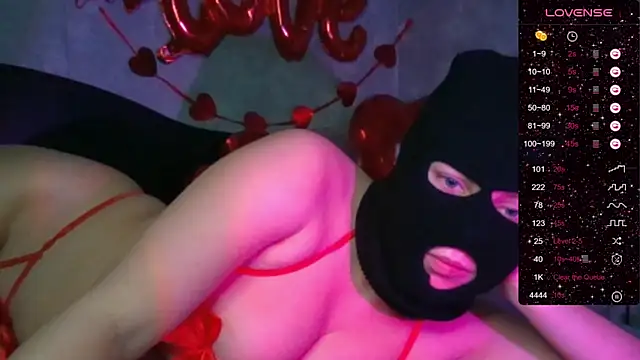 YenMoore online show from 02-11-26, 12:54