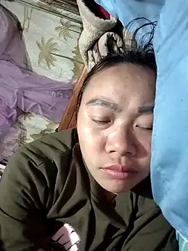 Snapshot of Bella-222 chatting on 02-18-26, 10:55 Bella-222 online show from 02-18-26, 10:55