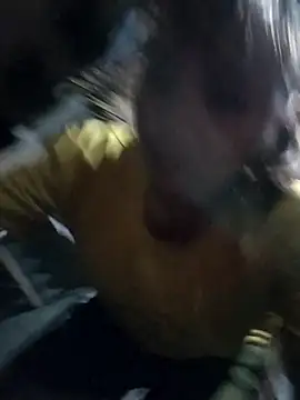 Snapshot of Bella-222 chatting on 03-05-26, 11:28 Bella-222 online show from 03-05-26, 11:28