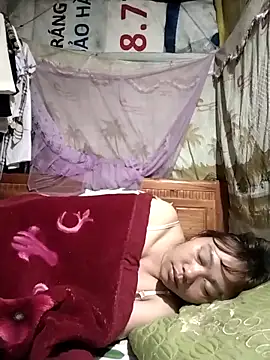 Snapshot of Bella-222 chatting on 03-07-26, 09:23 Bella-222 online show from 03-07-26, 09:23