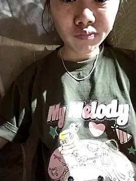 Snapshot of Bella-222 chatting on 03-11-26, 11:44 Bella-222 online show from 03-11-26, 11:44