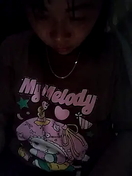 Snapshot of Bella-222 chatting on 03-16-26, 04:18 Bella-222 online show from 03-16-26, 04:18