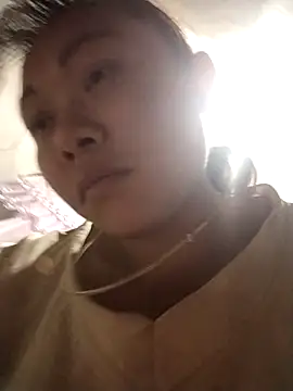 Snapshot of Bella-222 chatting on 03-21-26, 11:48 Bella-222 online show from 03-21-26, 11:48