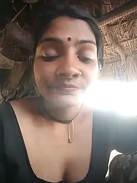 Hotty raghni online show from 02-12-26, 04:18