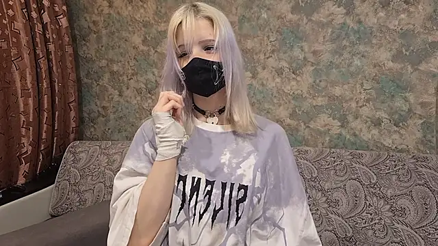 Yunakiss online show from 02-15-26, 07:32