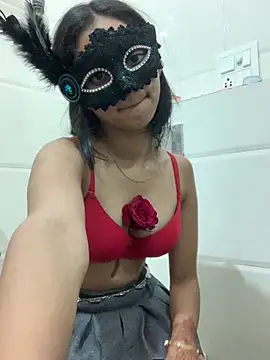 Snapshot of HEENA-STRIP chatting on 02-15-26, 07:54 HEENA-STRIP online show from 02-15-26, 07:54