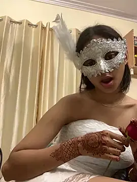 Snapshot of HEENA-STRIP chatting on 02-16-26, 10:22 HEENA-STRIP online show from 02-16-26, 10:22