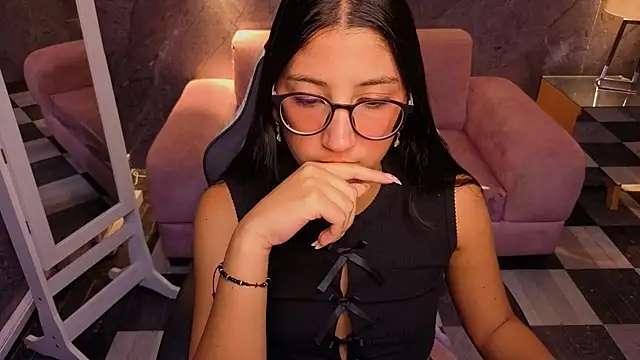 Sophie jones b online show from 05-02-26, 12:32